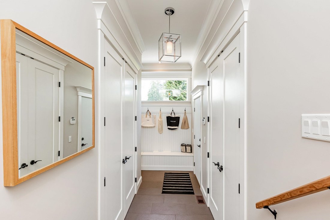 House in Surrey, British Columbia, Canada 5 - 17552931