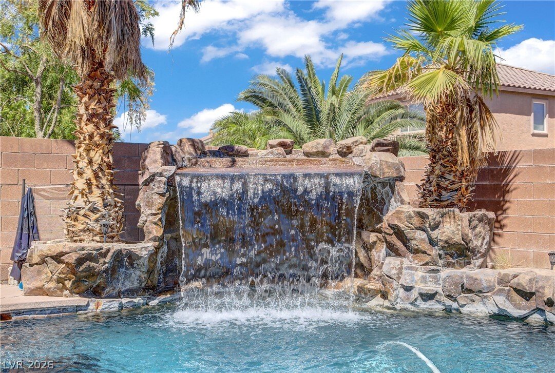 House in North Las Vegas, Nevada, United States 2 - 17552335