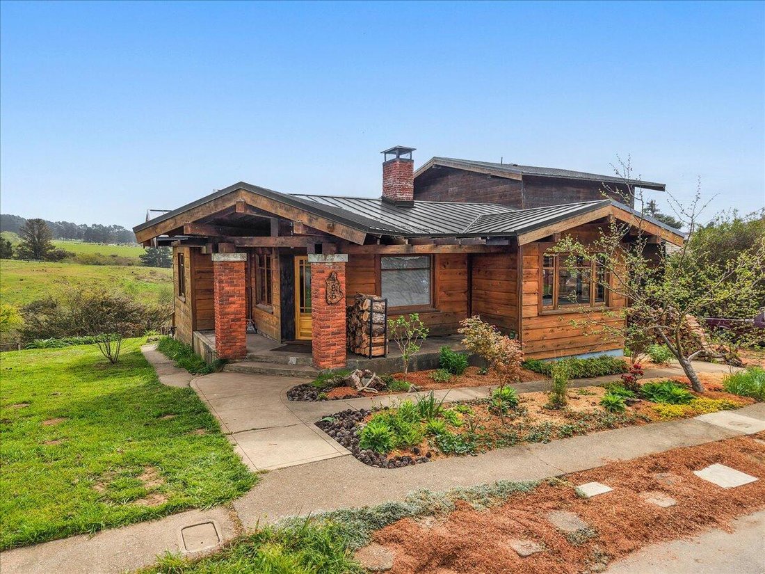 Loleta, California, United States 2 - 17550921