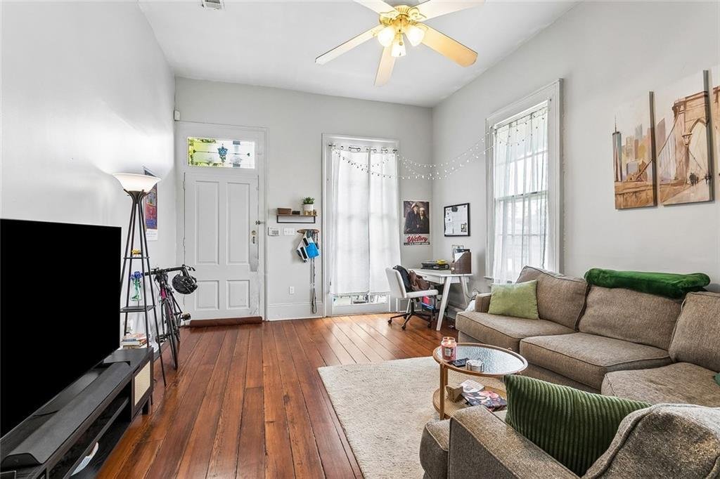New Orleans, Louisiana, United States 4 - 17551906