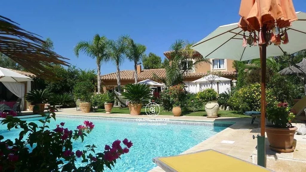 Villa in Centre Ville Est, Le Soler, France 1 - 17550330