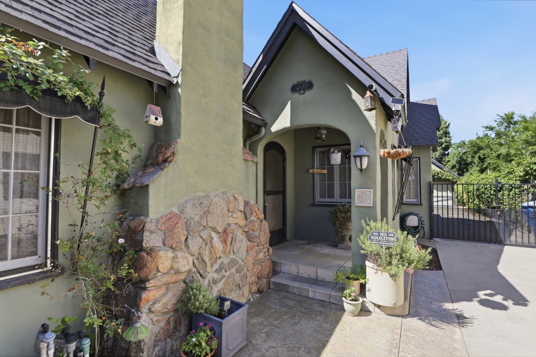 House in Riverside, California, United States 4 - 17550501