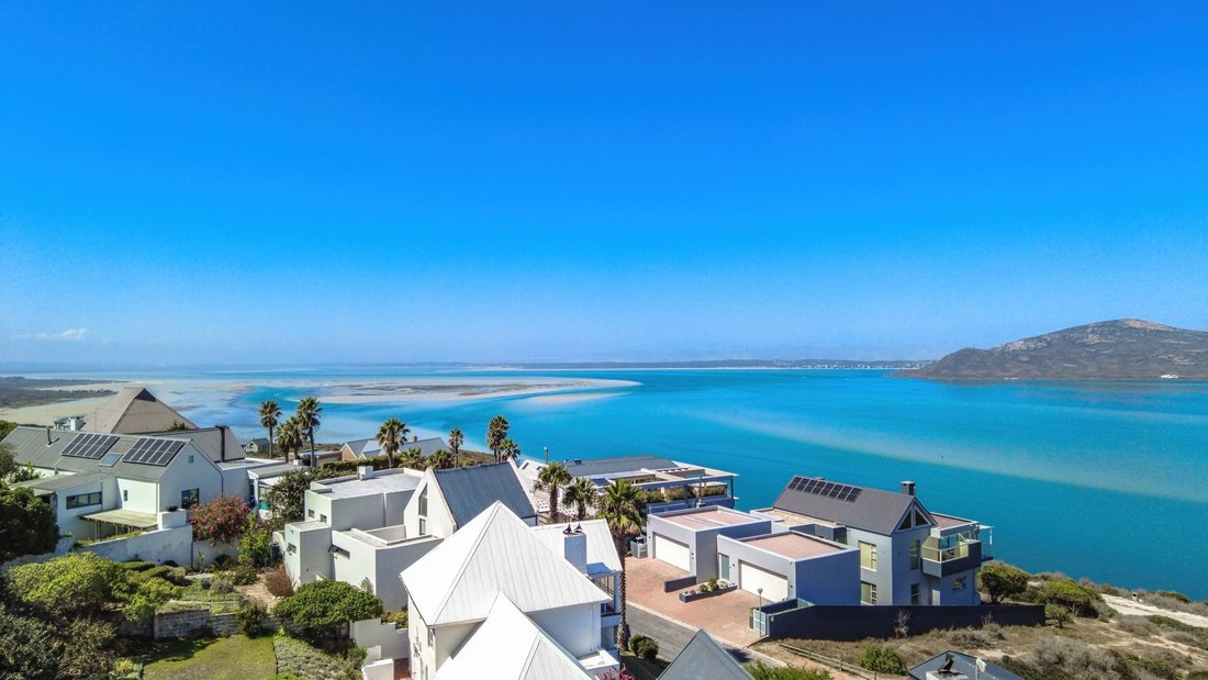 House in Saint Helena Bay, Western Cape, South Africa 2 - 17550513