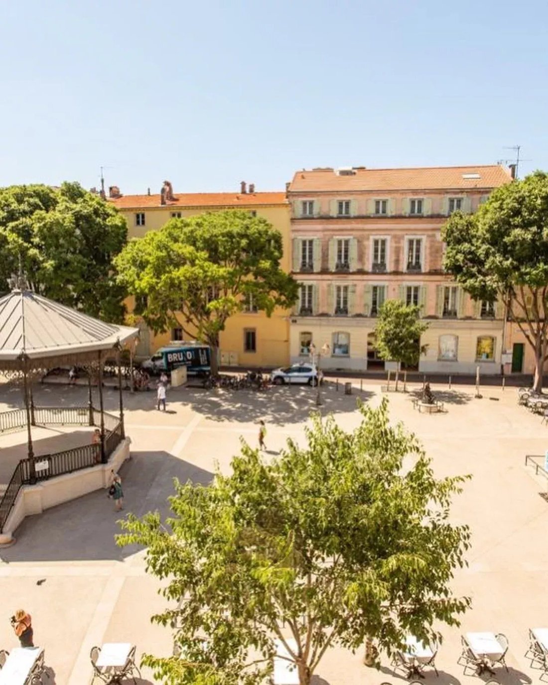Lagare, Antibes, France 1 - 15425446