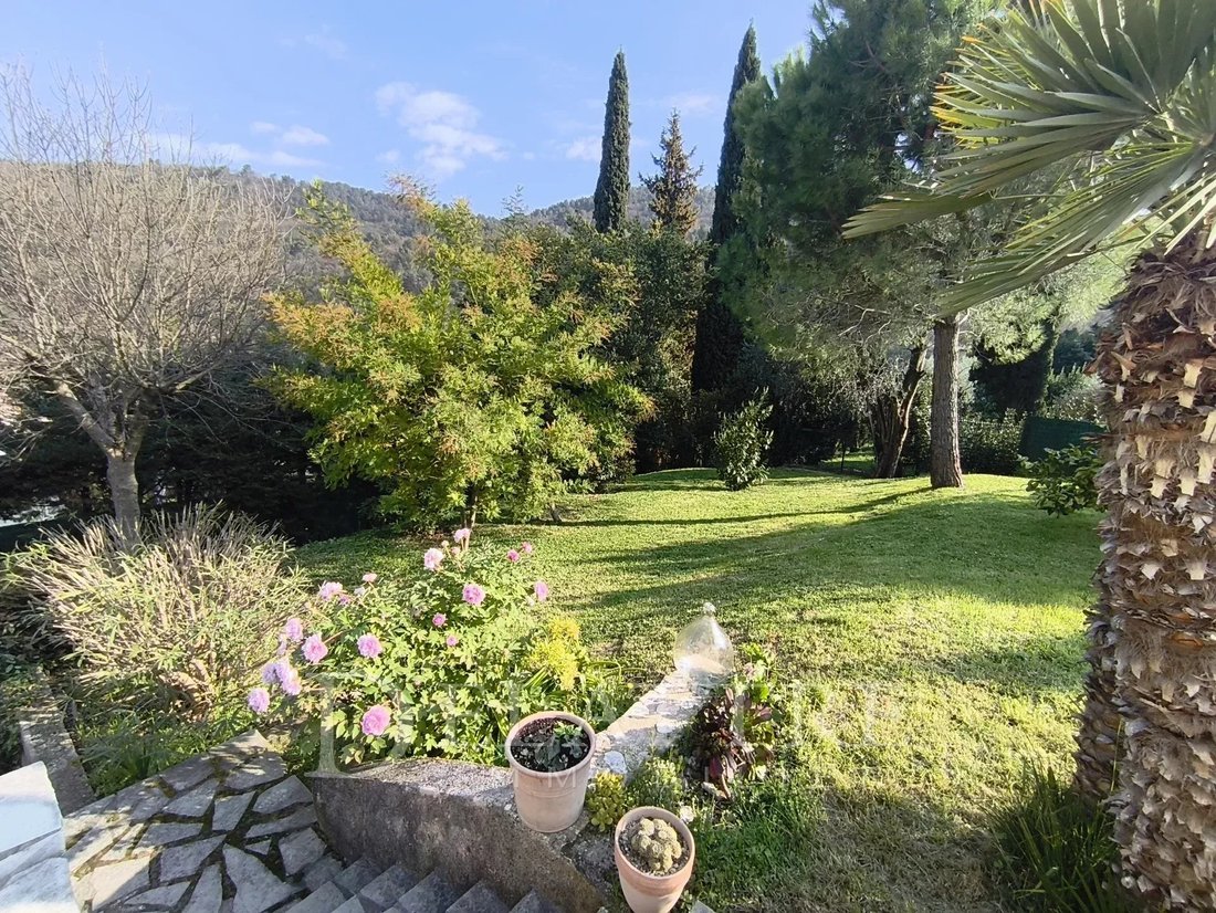 House in Le Bar-sur-Loup, Provence-Alpes-Côte d'Azur, France 4 - 17550305