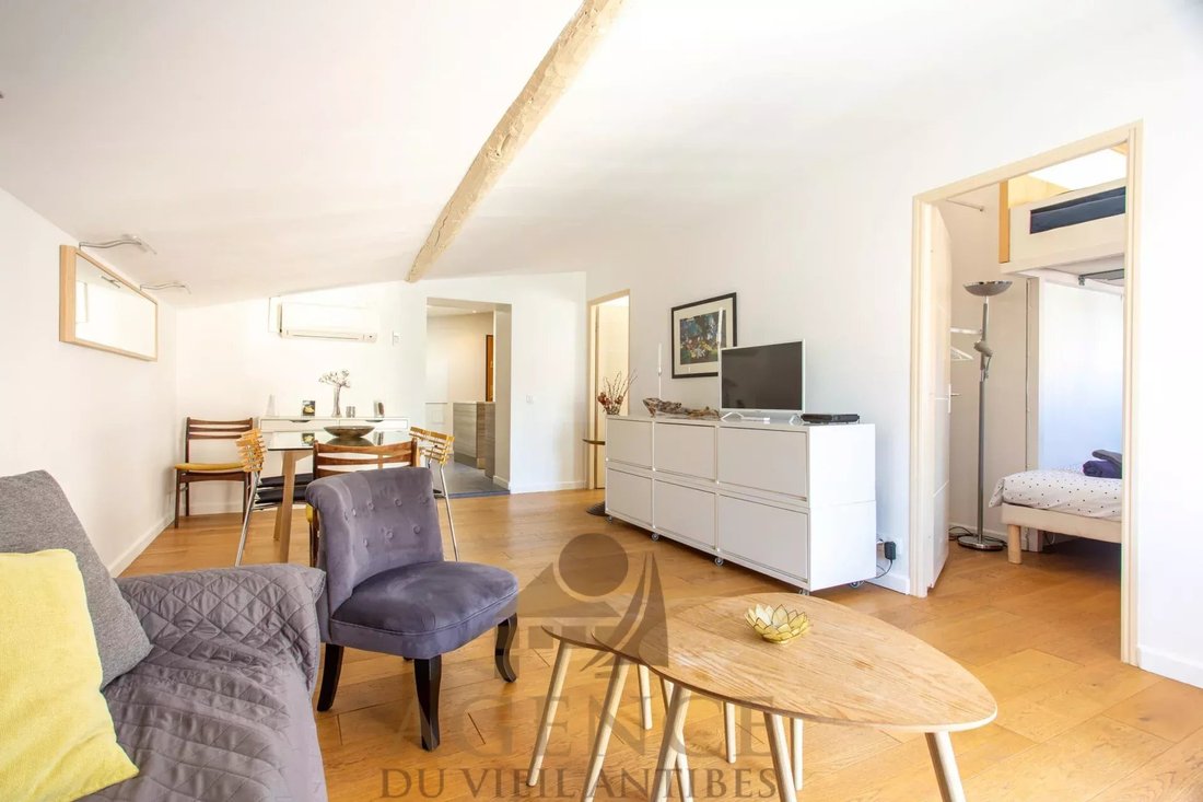Lagare, Antibes, France 2 - 15425446