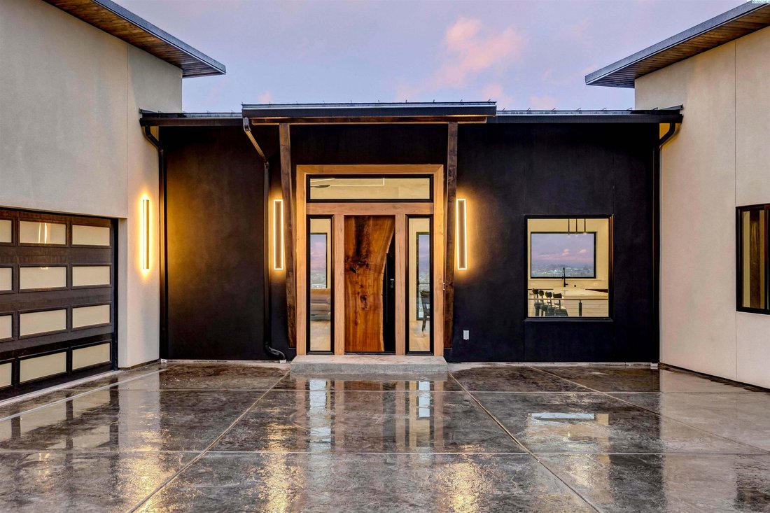 House in West Richland, Washington, United States 1 - 17550914