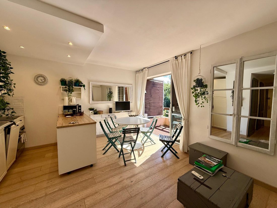 Apartment in Zone Est Diffuse, Saint-Tropez, France 3 - 17552708
