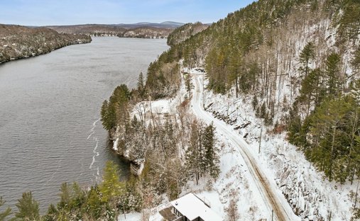 Maison à La Conception, Québec, Canada 1