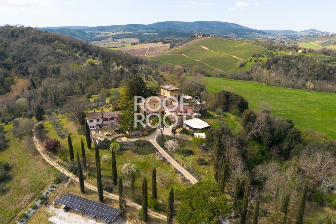 Farm Ranch in San Gimignano, Tuscany, Italy 4 - 17555107