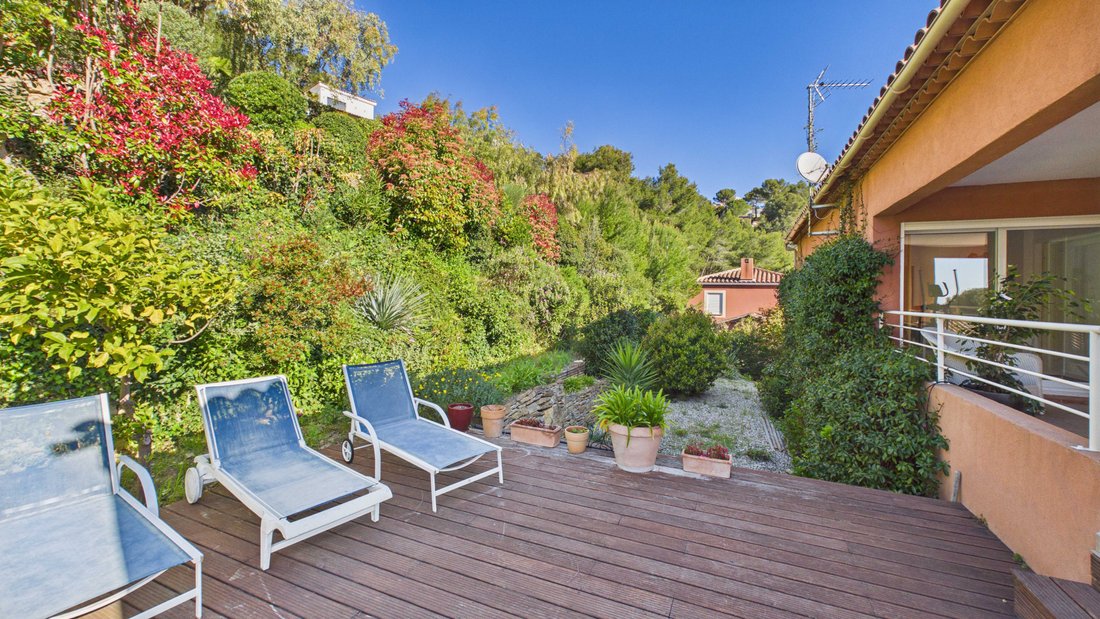 House in Hyeres, Provence-Alpes-Côte d'Azur, France 5 - 17555156