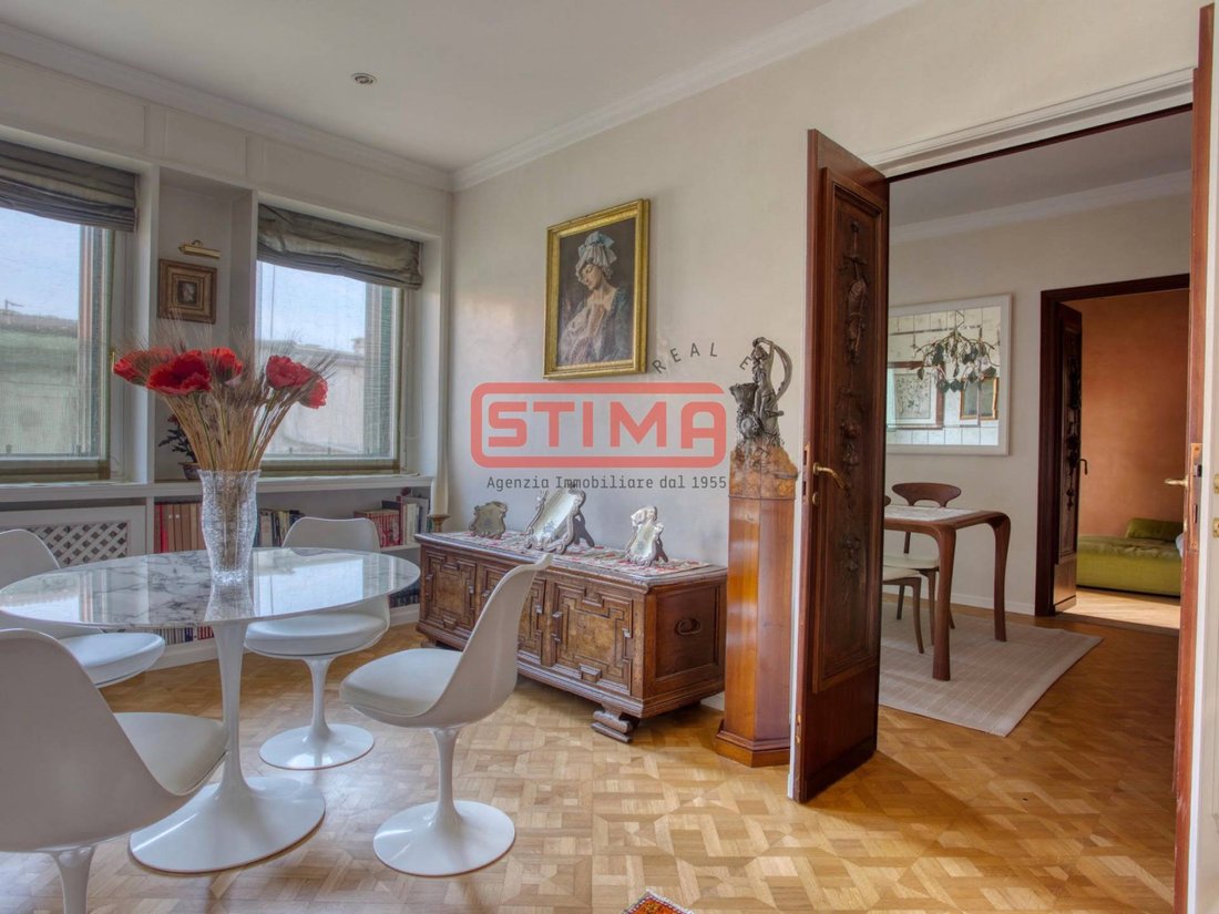 Apartment in Cathedral - Piazza dei Signori, Treviso, Italy 2 - 17555098