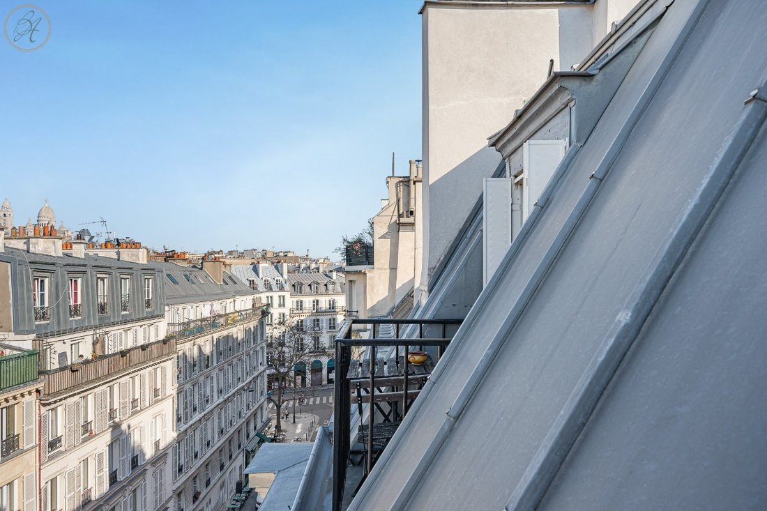 Apartment in Grange Aux Belles-Terrage, Paris 10e Arrondissement, Paris 4 - 17555322