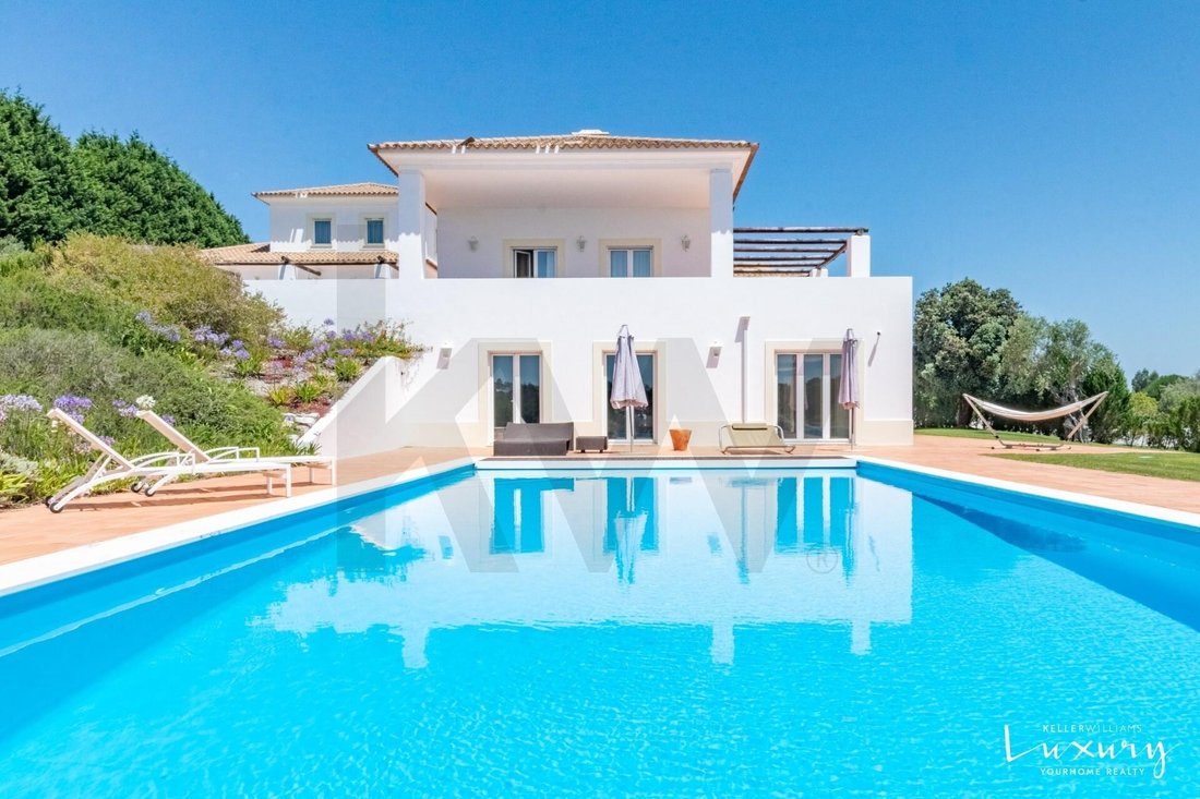 Townhouse in Vau, Leiria District, Portugal 1 - 17555127