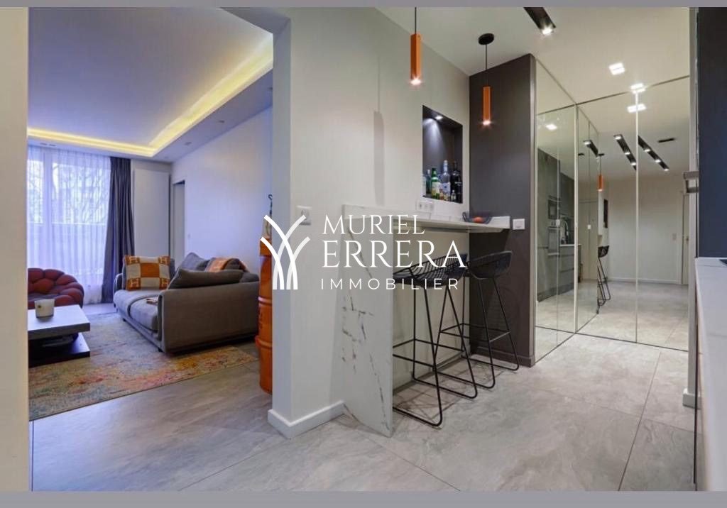 Apartment in Grange Aux Belles-Terrage, Paris 10e Arrondissement, Paris 1 - 17555142