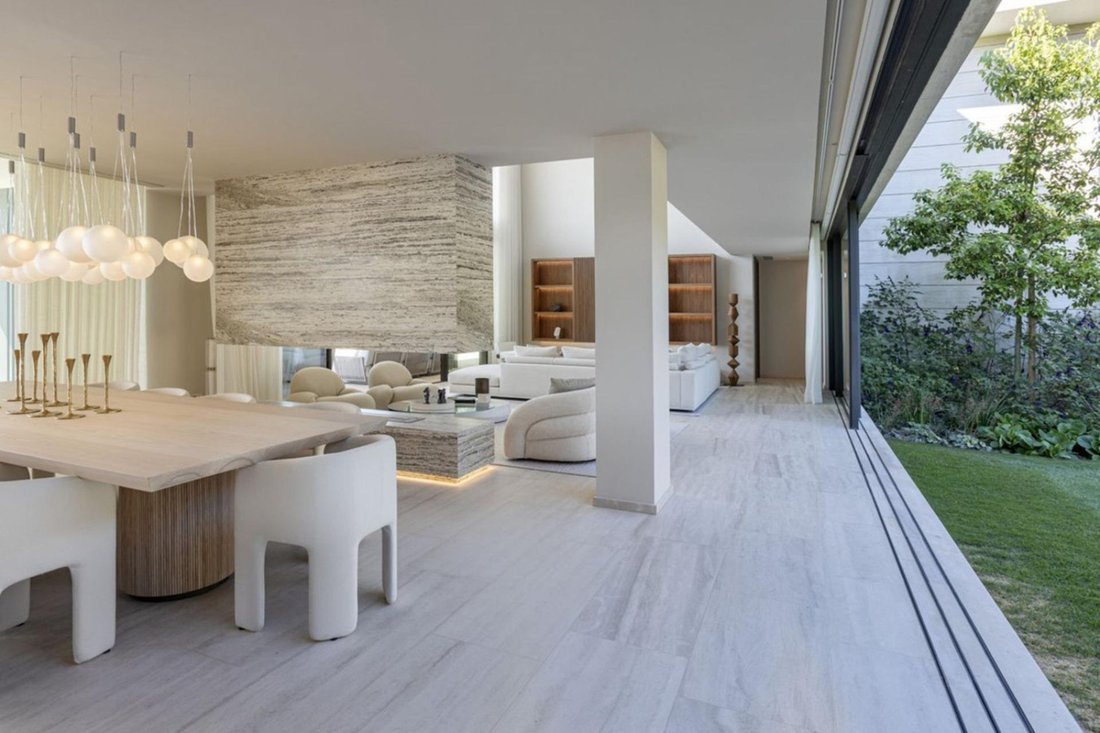 Villa in Sotogrande, San Roque, Andalusia 2 - 17555105