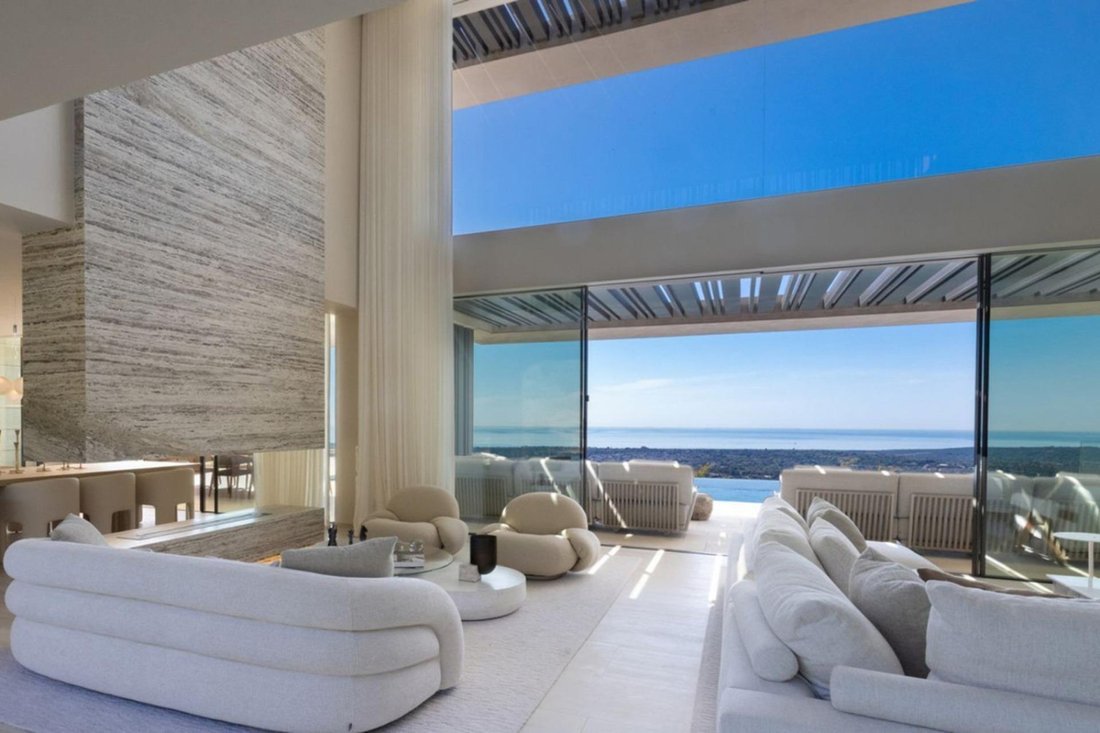 Villa in Sotogrande, San Roque, Andalusia 1 - 17555105