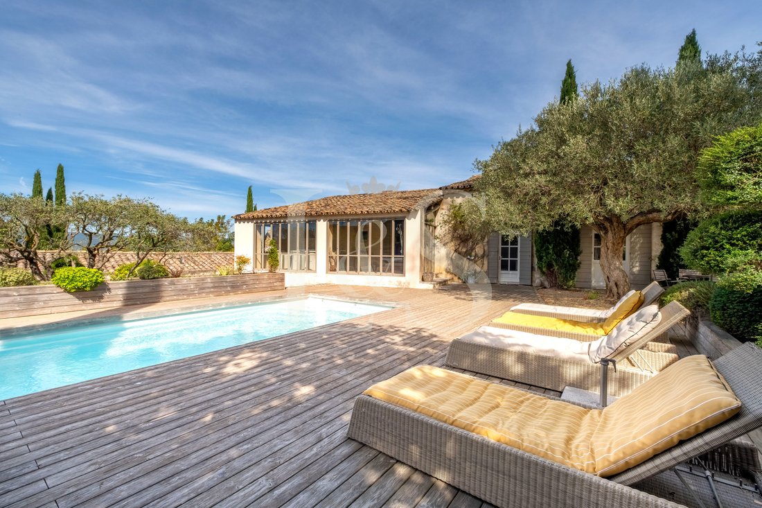 House in Oppède, Provence-Alpes-Côte d'Azur, France 3 - 17555327