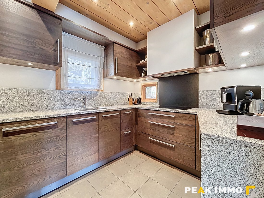 Chalet in Les Houches, Auvergne-Rhône-Alpes, France 5 - 17555312