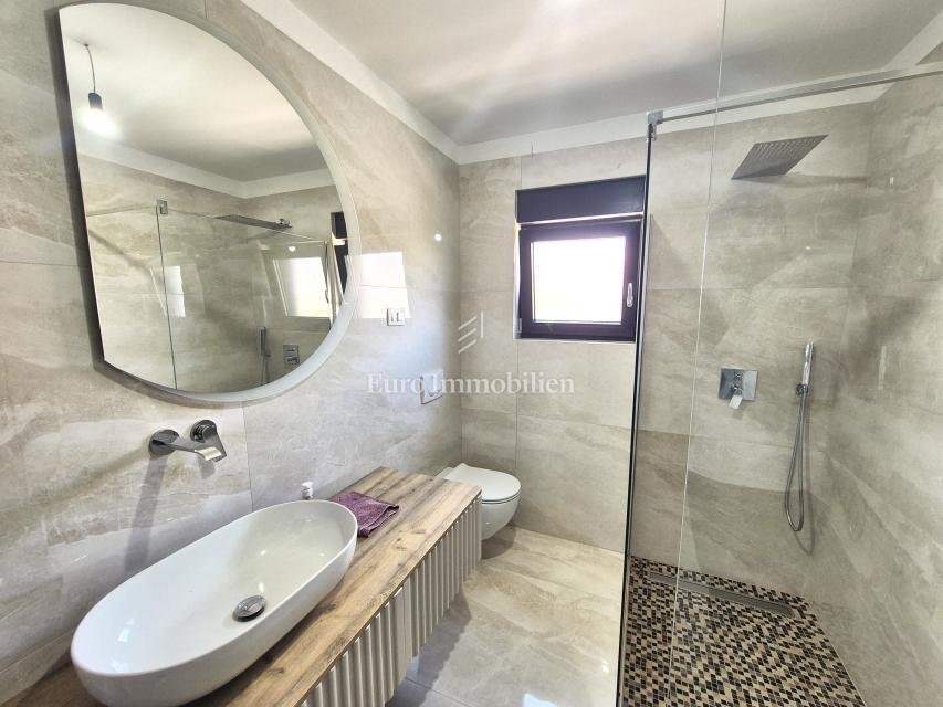 Apartment in Malinska, Primorje-Gorski Kotar County, Croatia 5 - 17555479
