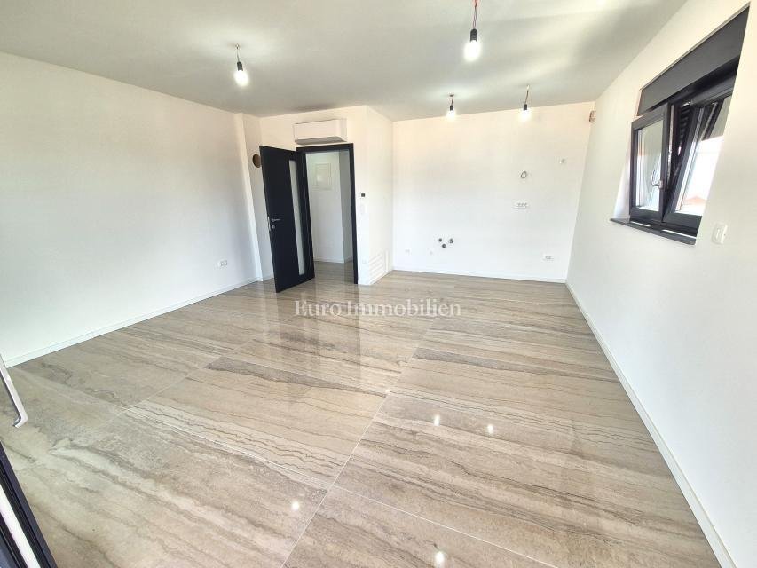 Apartment in Malinska, Primorje-Gorski Kotar County, Croatia 3 - 17555479
