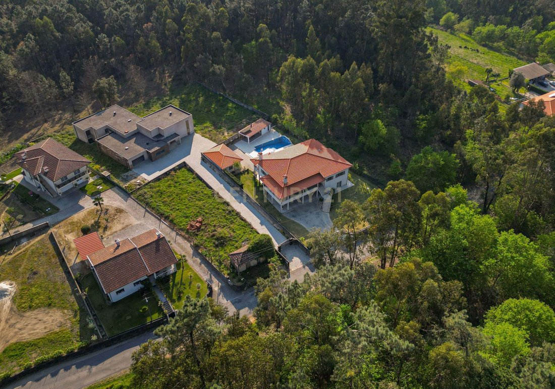 Villa in Fiscal, Braga, Portugal 2 - 17555348