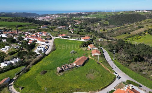 Land in Santo Isidoro, Lisbon, Portugal 1