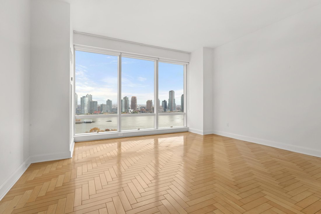 Condo in New York, New York, United States 4 - 17555379