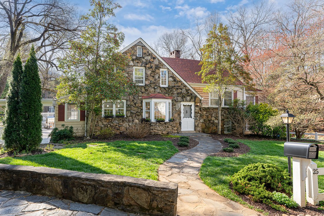 House in Asheville, North Carolina, United States 1 - 17555395