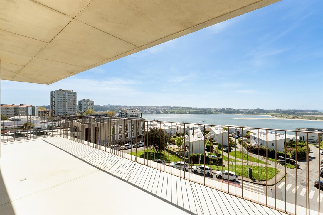 Apartment in Cedofeita, Santo Ildefonso, Se, Miragaia, Sao Nicolau e Vitoria, Porto District, Portugal 2 - 17555376