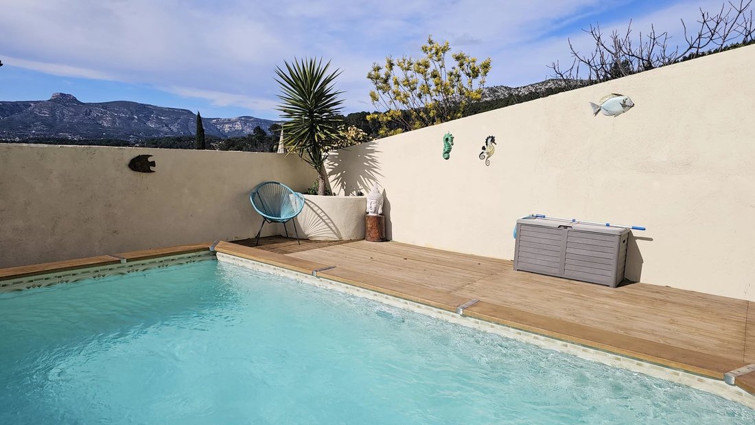 Villa in Est, Gemenos, France 3 - 17555481
