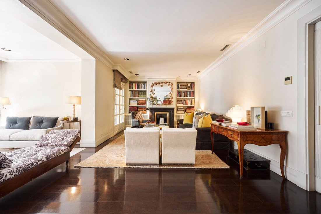 Townhouse in Chamartín, Madrid, Spain 5 - 17555633