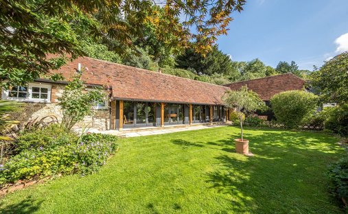 Boughton Monchelsea, England 1