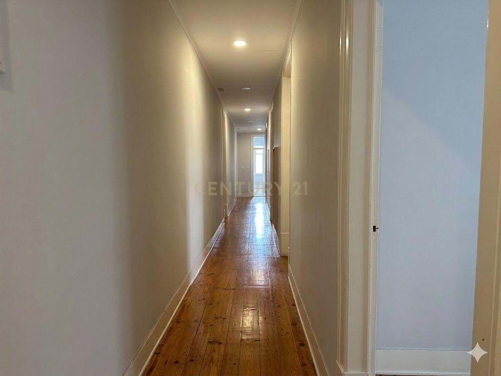 Apartment in Penha de Franca, Lisbon, Portugal 3 - 17438949