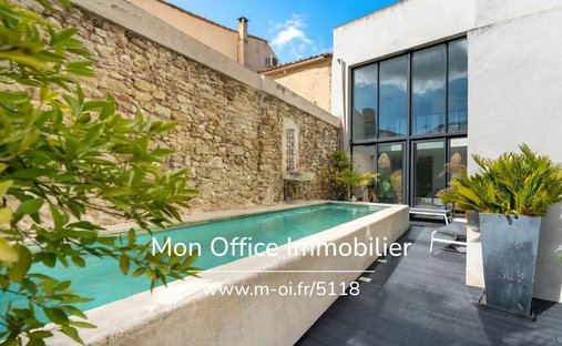 House in Zone Urbaine, Lambesc, France 1