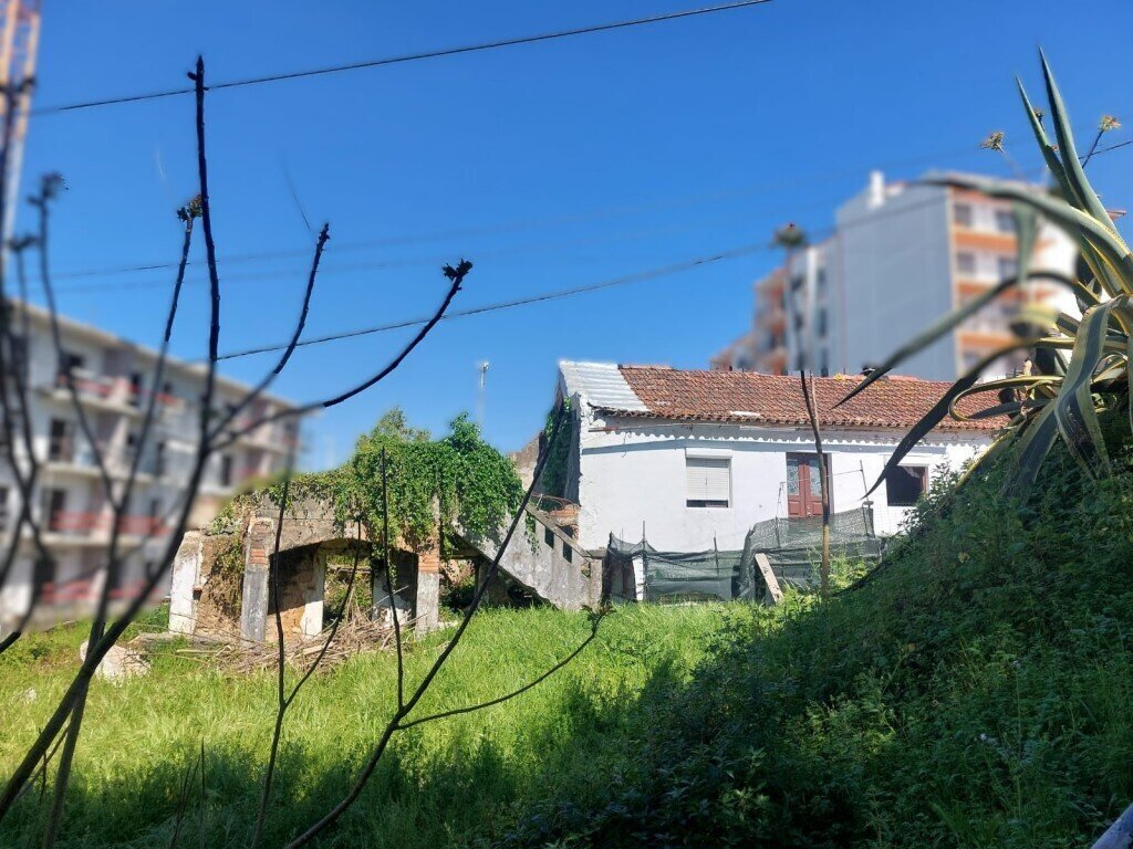 Estate in Leiria, Pousos, Barreira e Cortes, Leiria District, Portugal 2 - 17555399