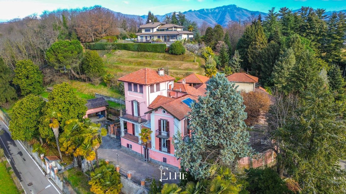 Villa in Besozzo, Lombardy, Italy 5 - 17555546
