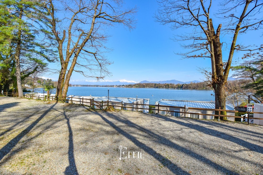 Villa in Comabbio, Lombardy, Italy 5 - 17212674