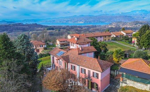 Villa à Besozzo, Lombardie, Italie 1