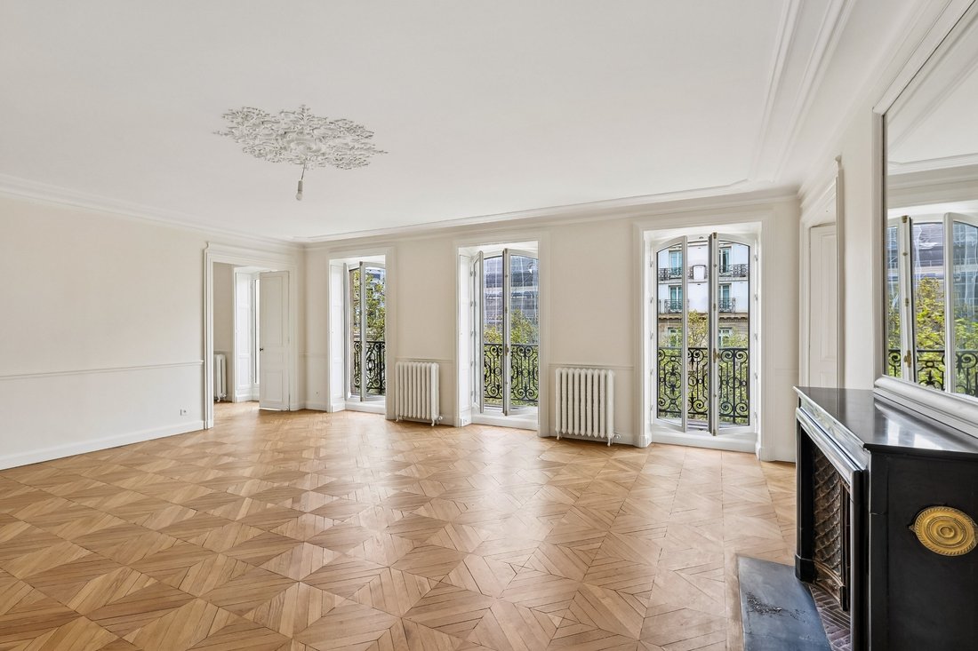 Apartment in Elysées-Madeleine, Paris 8e Arrondissement, Paris 1 - 17555698