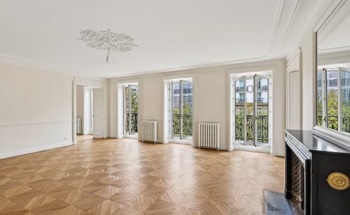 Apartment in Elysées-Madeleine, Paris 8e Arrondissement, Paris 1