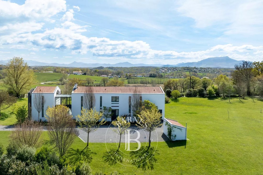 House in Arbonne, Nouvelle-Aquitaine, France 1 - 17532236