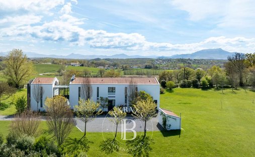House in Arbonne, Nouvelle-Aquitaine, France 1
