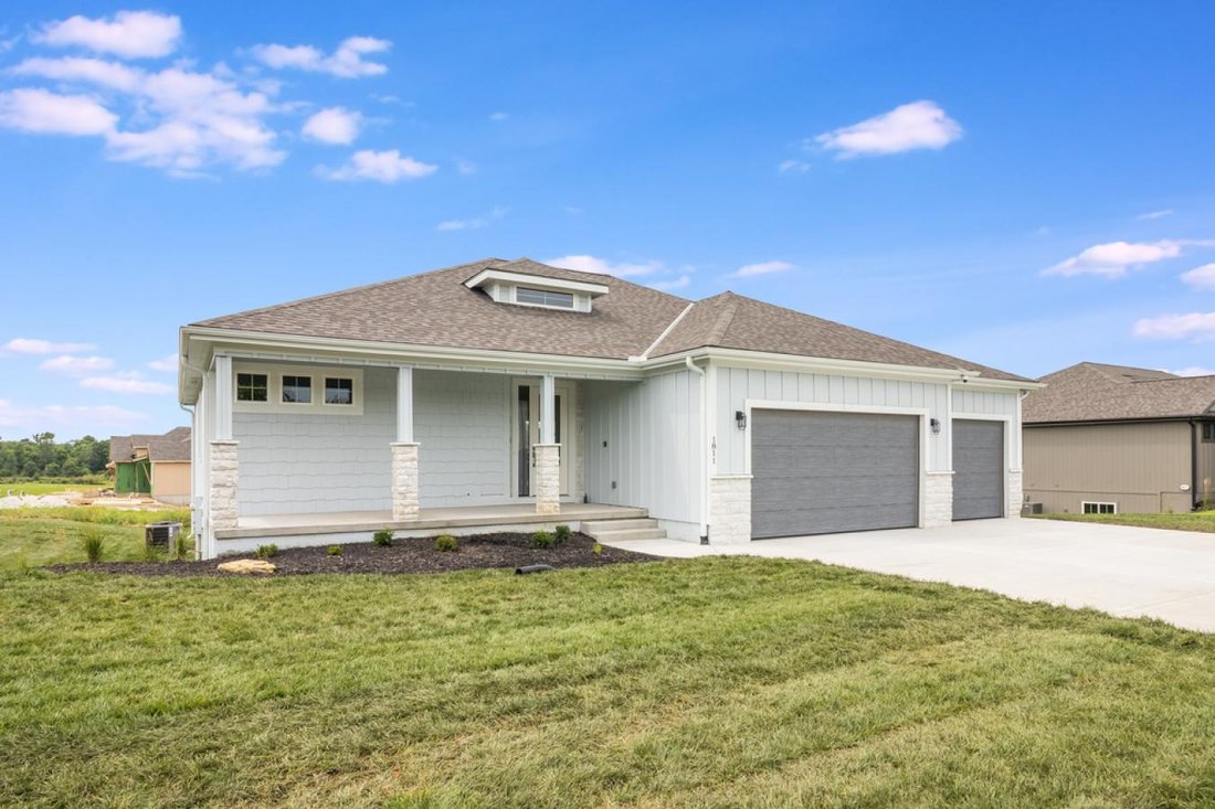 House in Raymore, Missouri, United States 2 - 17555721