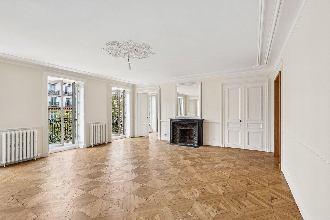 Apartment in Elysées-Madeleine, Paris 8e Arrondissement, Paris 3 - 17555698