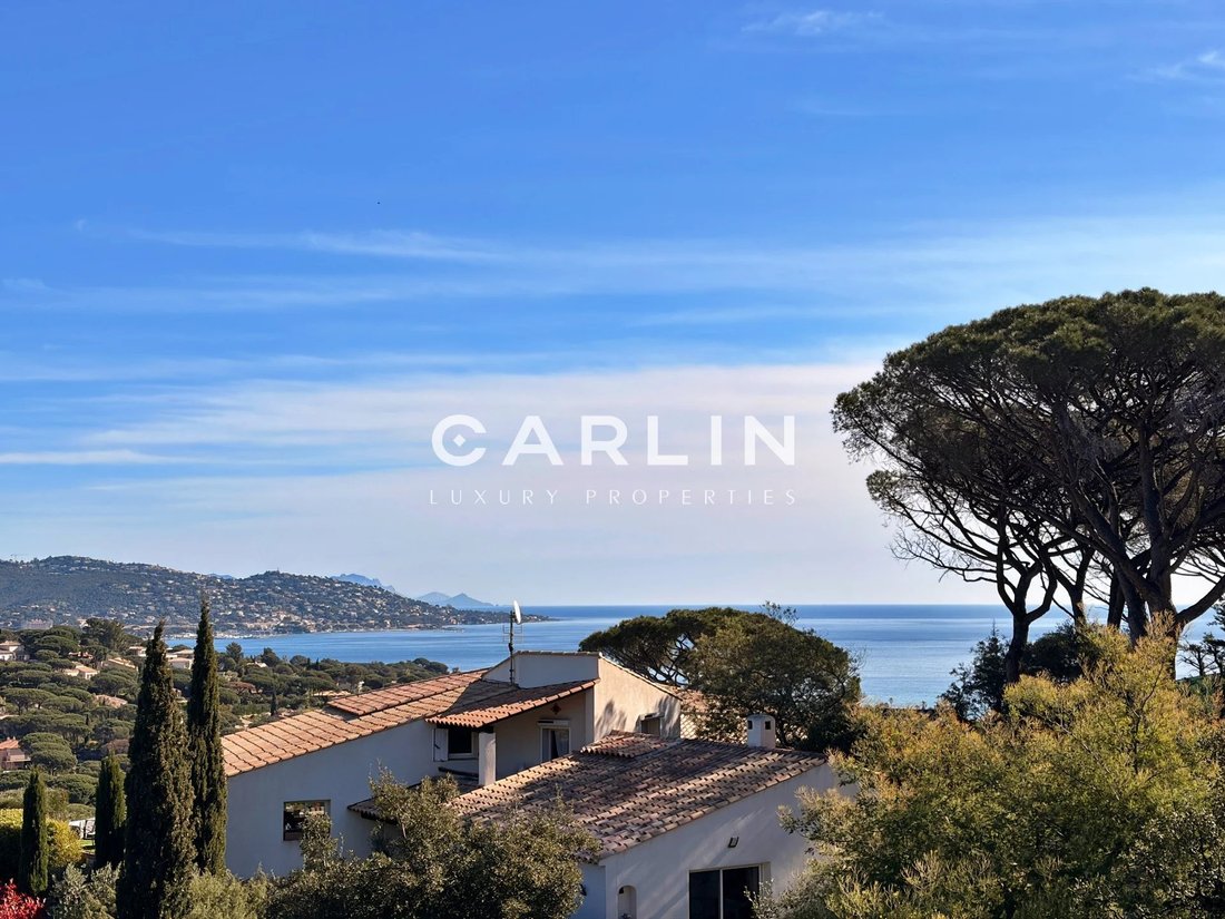 Villa in Nartelle-Noyer-Bellevue-bd des Sardinaux, Sainte-Maxime, France 1 - 17555711