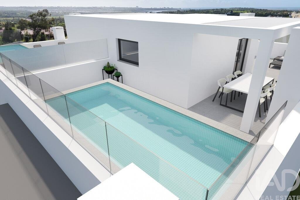 Apartment in Mexilhoeira Grande, Algarve, Portugal 1 - 17556186