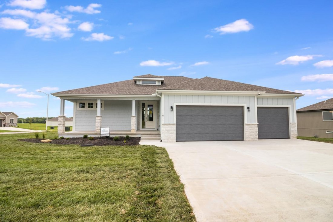 House in Raymore, Missouri, United States 1 - 17555721