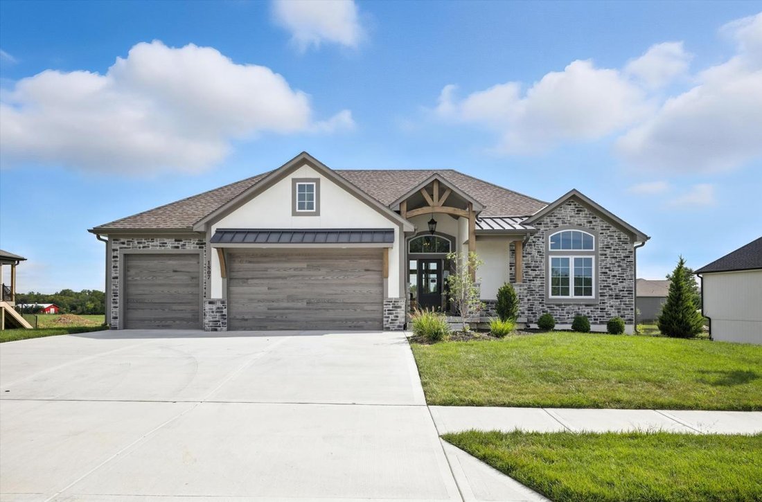 House in Raymore, Missouri, United States 1 - 17555709