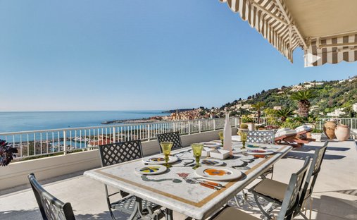 Wohnung in Menton, Provence-Alpes-Côte d'Azur, Frankreich 1